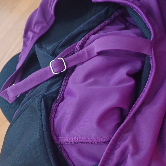 Purple 1 Pc. Swimuit.  Shirred In Front.  V-neck.  Adj.straps.Sz.12.  EUC! - Picture 10 of 10